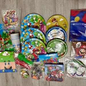 Nintendo Mario Party Tableware Set - Blue, Green, Yellow
